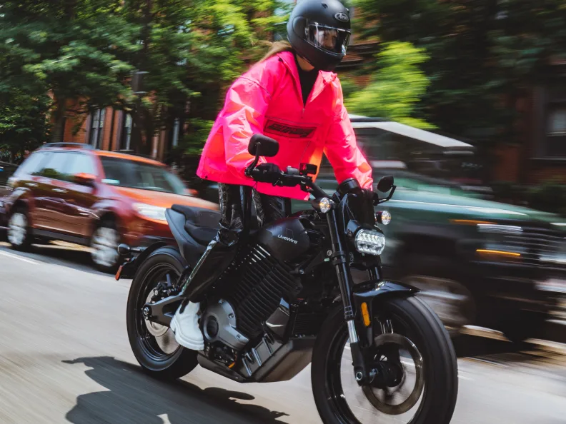 Електромотоцикл LiveWire S2 Del Mar від Harley-Davidson матиме запас ходу 180 км та розгін до сотні за 3 секунди